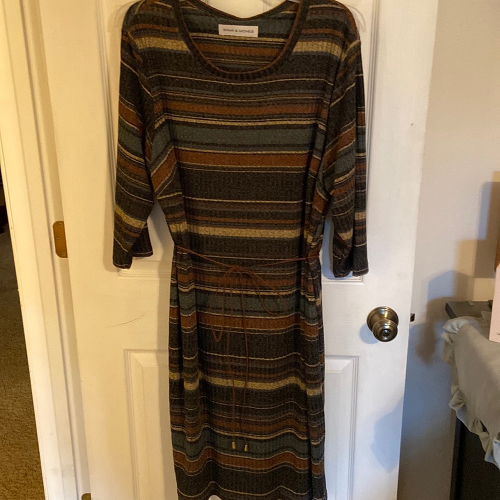 Lighter weight sweater dress with a thin, suede tie